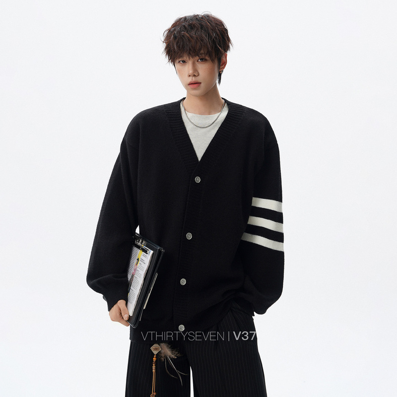 V37 American-Style Three-Stripe V-Neck Cardigan Sweater for Men, Autumn Trendy Brand Loose Casual Couple Knit Jacket
