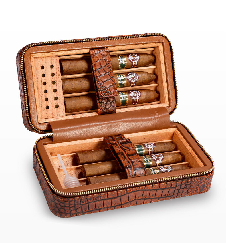 CLA-T113-1 Cigar Box Details_11.jpg