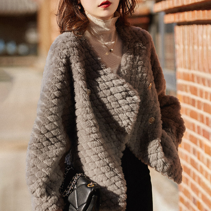 SANDRO SFPRO fur coat women 2022 new winter grain sheep shearing lamb wool coat small man