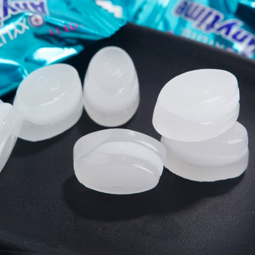Южная Корея импортировала Lotte Milk -Mine Mint Sugar Bag 92G*4 мешки, три -в один, 3 слоя бутербродов, прохладные конфеты закуски