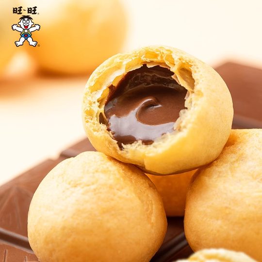 Wangwang Puffs Chocolate Milk Strawberry Flavor Filled Whole Box Puffed Snacks Leisure Snacks Children's New Year Snacks