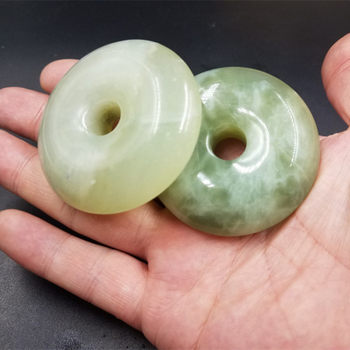 Ping'an buckle hand toy piece natural jade
