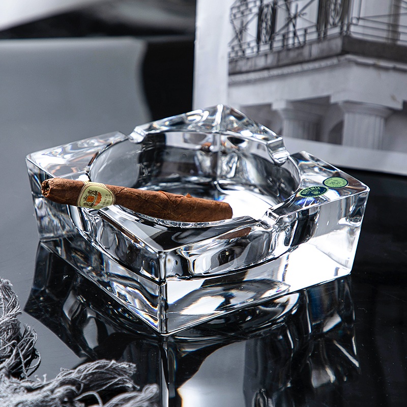 Czech BOHEMIA thick bottom ashtray crystal glass home living room light luxury office cigar large ornament