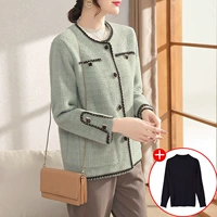 Зеленый свитер