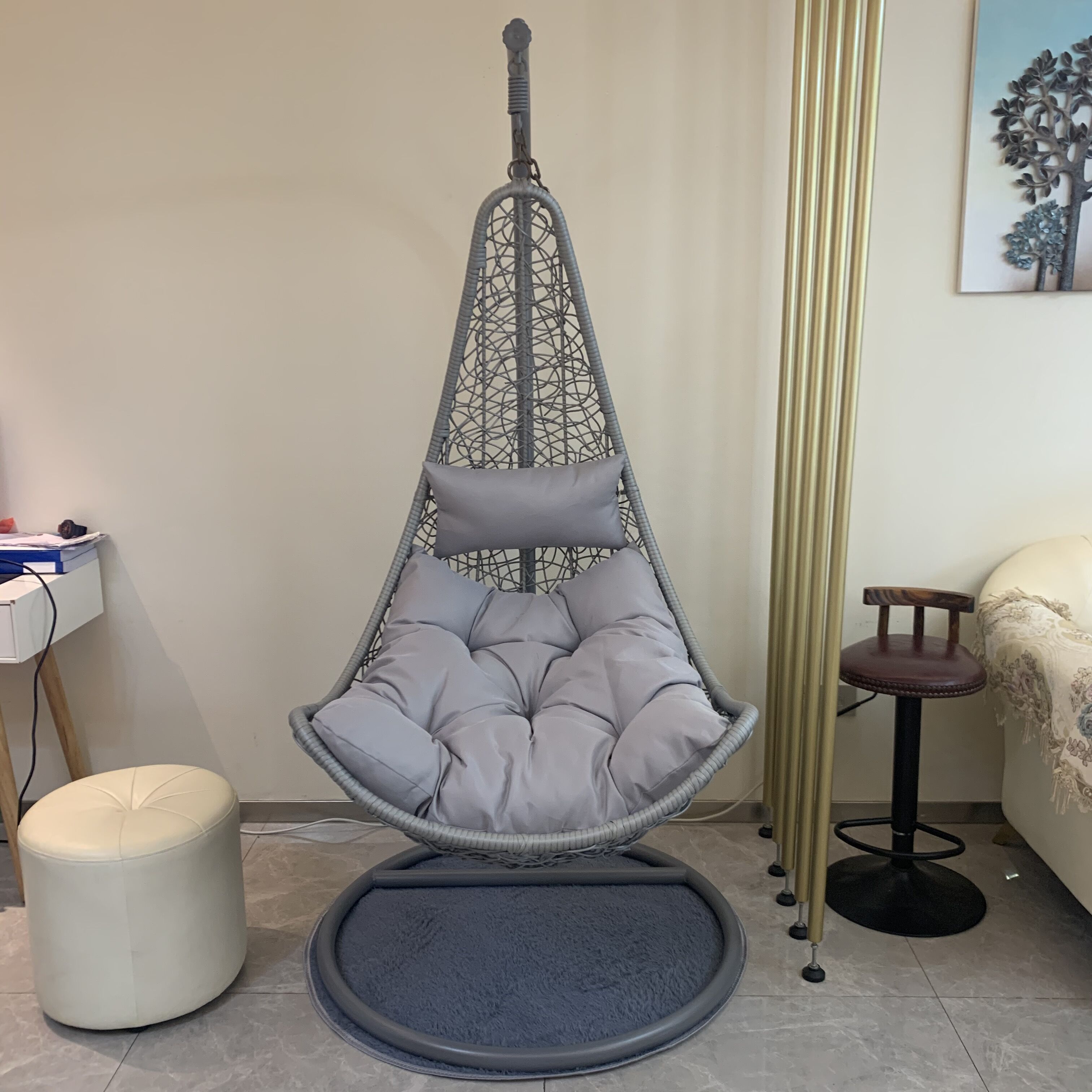 Single hanging chair Home Balcony Casual Indoor Rocking Chair Sloth Maple Leaf Hanging Basket Chair Outdoor Swing Chair Mesh Red Hanging Basket-Taobao