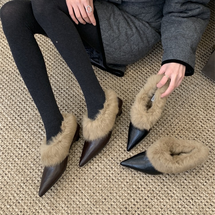 2025 Autumn and Winter New French Style Simple Furry Shoes for Women, Chunky Heel, Mid-Low Heel, Pointed Toe Single Shoes, Small Leather Shoes, Fleece-Lined Cotton Shoes