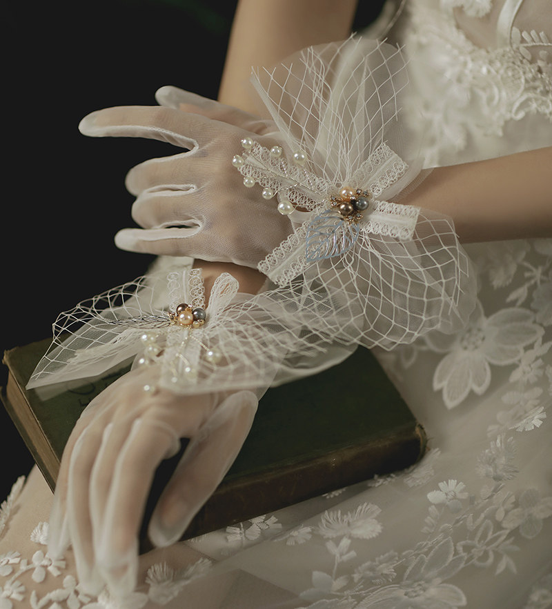 Bride's new super-fairy gloves only beauty retro photography flowers Pearl wedding dress accessories white saussen