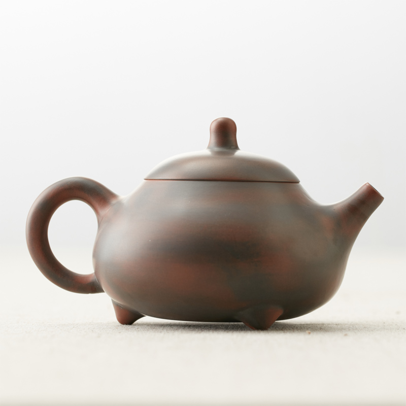 Spring Tea Drinking Raw Mine in Guangxi Qinzhou Qinzhou Clay Xingtao Pot Natural Kilns Teapot Teapot Hand Clapping Pot 3-foot Dairy Kling Pot