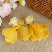 Желтые силиконовые серьги