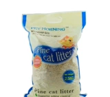 Сосновая древесная кошачья песок 2,5 кг дезодоризация больших частиц прозрачные и пыли без пыли могут промыть водопасы с туалетом для кошачьего песка защита окружающей среды