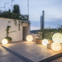 Moon Light Desk Lamp Outdoor Lighting Waterproof Garden Lawn Moon Personality Creative Tooling Oversized Courtyard Floor Lamp