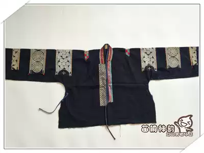 Miao-Dong Shen Yun handicrafts 4271 Buyi hand-woven batik short women's top