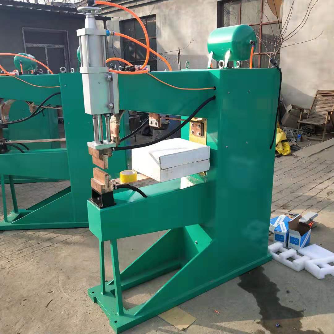 Factory direct DN50-150 pneumatic row welding machine Spot welding machine nut welding machine Copper and aluminum plate intermediate frequency welding machine