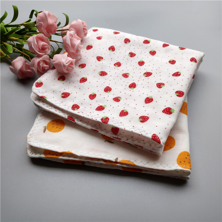 Strawberry handkerchief double cotton cotton rub sweat towels apple printed little square towels girl pure cotton handkerchief soft cute handkerchief