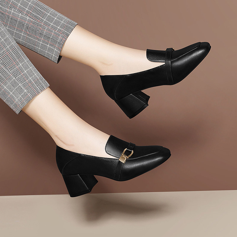 2021 spring new retro thick heel soft bottom square toe grandma shoes 2022 spring fairy shoes low heel shallow mouth shoes