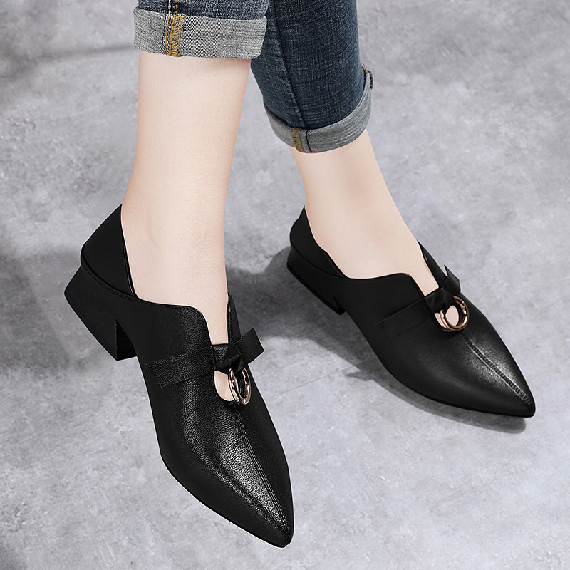 Soft leather small leather shoes 2022 spring and autumn new thick heel shoes British style all-match women's pointed toe low-heeled women's shoes