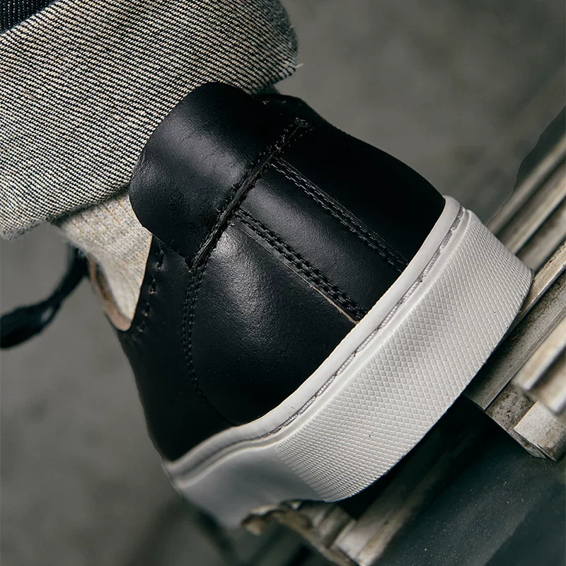 Sports retro board, genuine leather, simple and elegant design