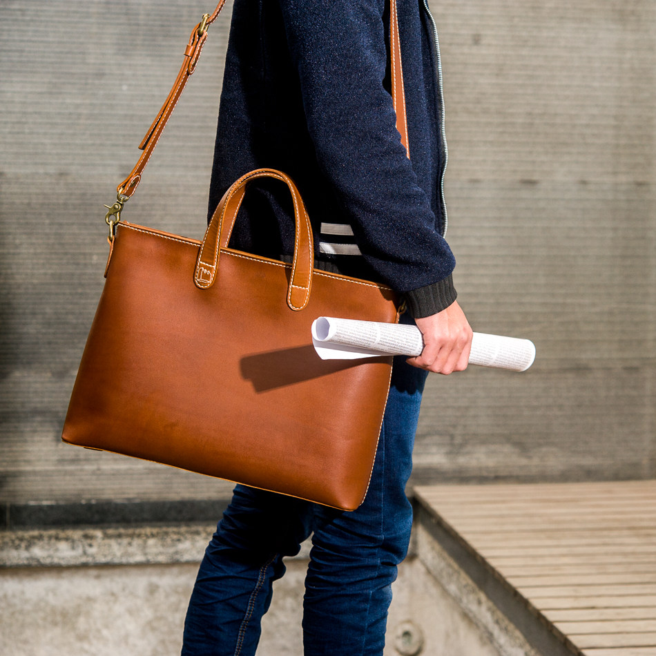 Play Handmade Cowhide Business Briefcase Large Capacity Laptop Bag Casual Fashion One Shoulder Messenger Bag Men