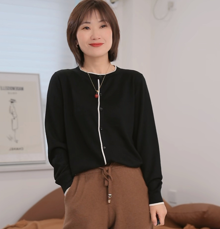 White Cardigan, Fine-Spun 80-Count Pure Cashmere, Elegant Casual Cardigan Jacket