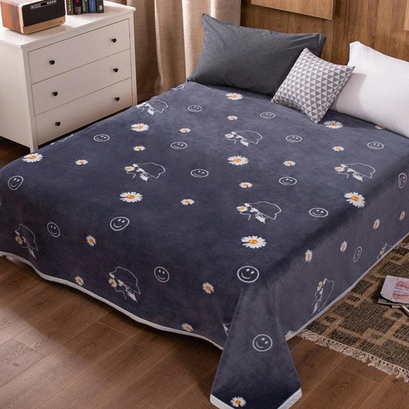 Two-sided fleece blanket quilt thickened coral flannel blanket winter bed single student dormitory office nap