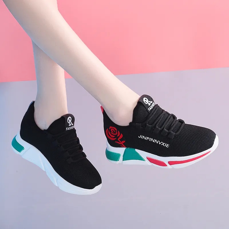 Rose Blackgym shoes female 2020 spring new pattern ventilation Versatile black Mesh surface Travel leisure time light soft sole run shoes
