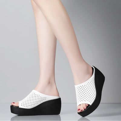 Thick-soled women's slippers, wedge heels, fish-mouth flip-flops, genuine leather one-shoulder women's sandals, casual large-sized half-shoulder women's shoes worn outside