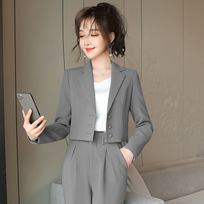 Petite Women's Blazer 2026 New Style Elegant Goddess Style Casual Fashion Short Suit Two-Piece Set