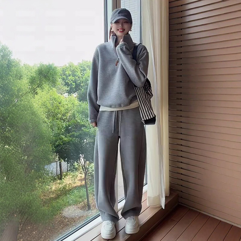 2026 Autumn Jogging Casual Style Outfit: Gray Stand Collar Half-Zip Long Sleeve Top and Wide-Leg Pants Two-Piece Set 2026 Autumn Jogging Casual Style Outfit: Gray Stand Collar Half-Zip Long Sleeve Top and Wide-Leg Pants Two-Piece Set