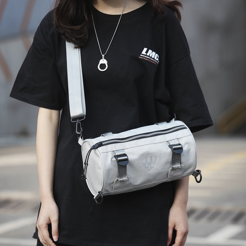 Slide bag men in tide bag Japanese street trend hip hop student cylinder simple tide small shoulder bag woman