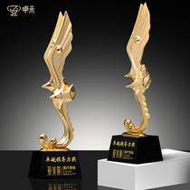 Zhuohe Metal Trophy Customized Creative Eagle Flying Wings Art and Culture Competition Trophy Free lettering