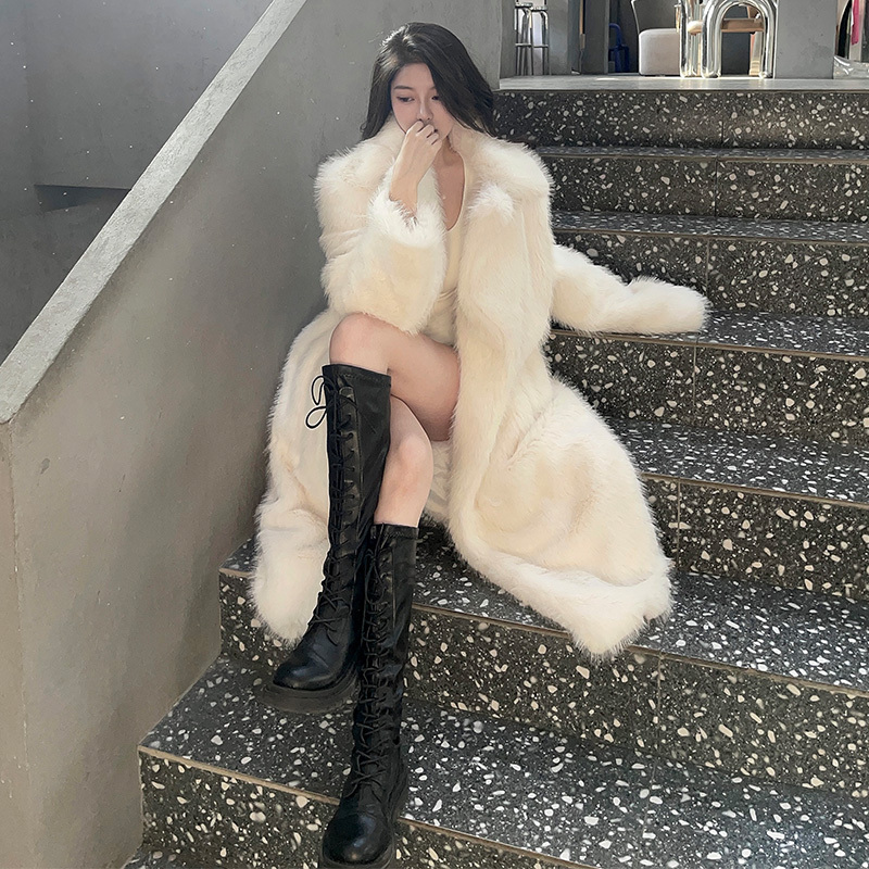 Thickened Long Faux Fur Coat for Women, Winter 2025 New Style, Lazy and Loose, White Furry Warm Padded Coat