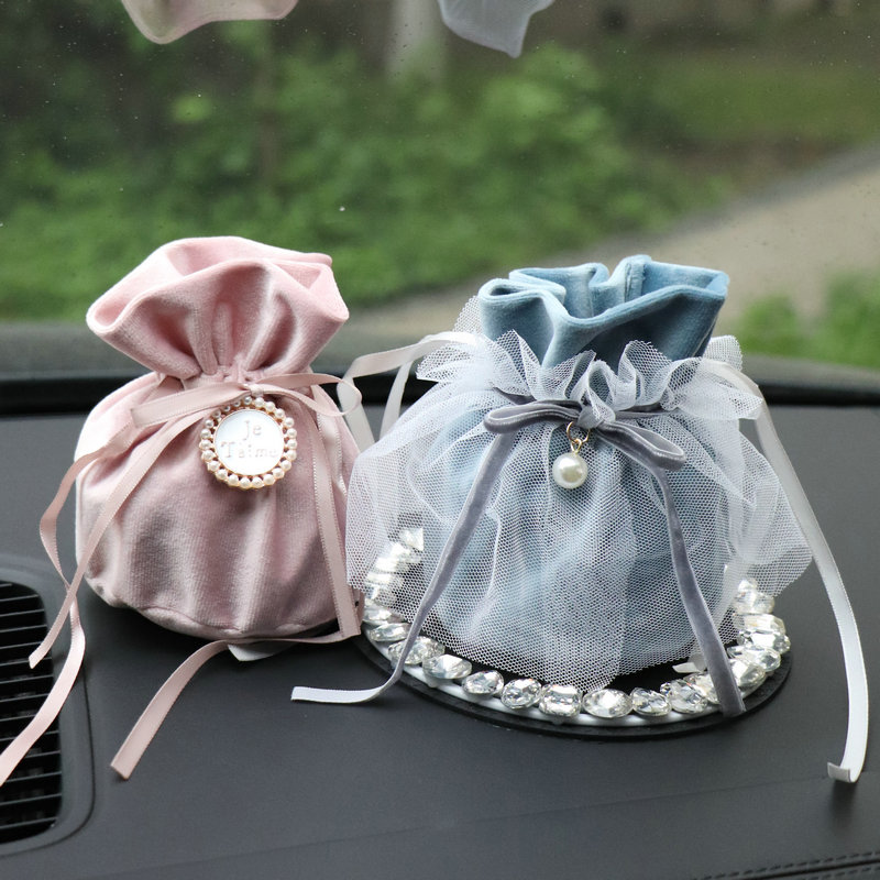 Car bamboo charcoal package dream lace in sweet sweet sweet fittings new car in addition to formaldehyde odor car nano-activated carbon