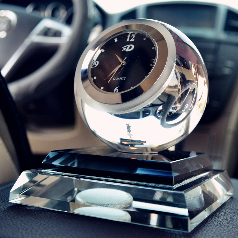High-end Men's Car Perfume Seat Style On-board Creative Crystal Pendulum Pendulum Table Ornament Car Female Guolong Incense