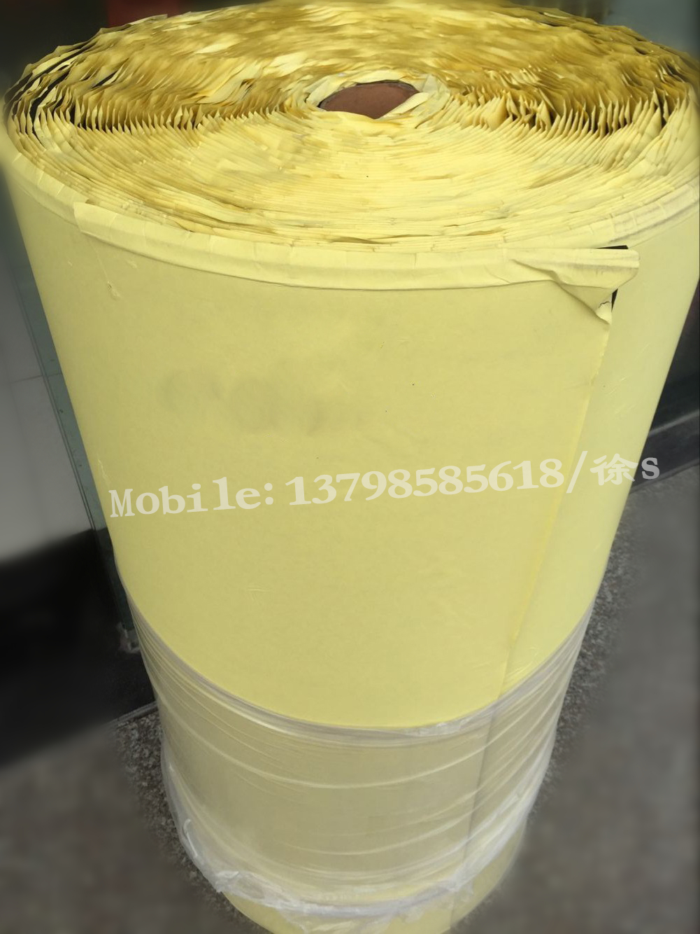 Miếng dán cao su chống trượt một mặt bằng nhựa màu đen - Băng keo băng keo mút xốp 2 mặt