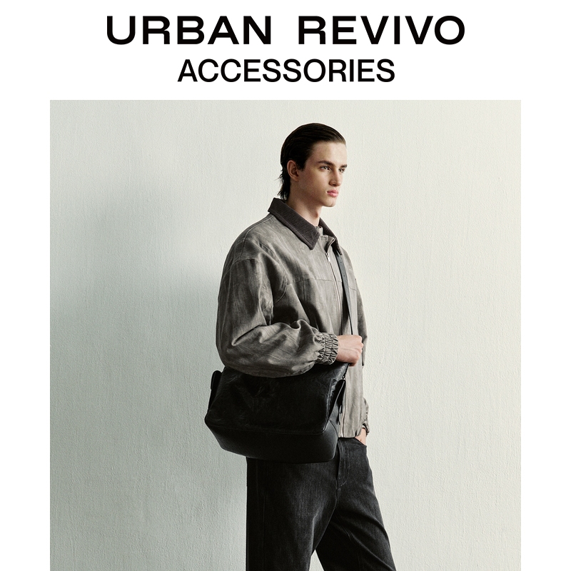 Urban Revivo2026 New Autumn Style Men's Simple Pleated Shoulder Crossbody Bag Uamb60089 Urban Revivo2026 New Autumn Style Men's Simple Pleated Shoulder Crossbody Bag Uamb60089