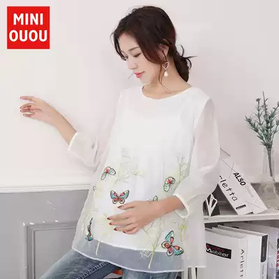 Pregnant T-shirt chiffon shirt 2021 summer new hot mom tide three-point sleeve top Foreign school pregnant mother embroidery maternity dress