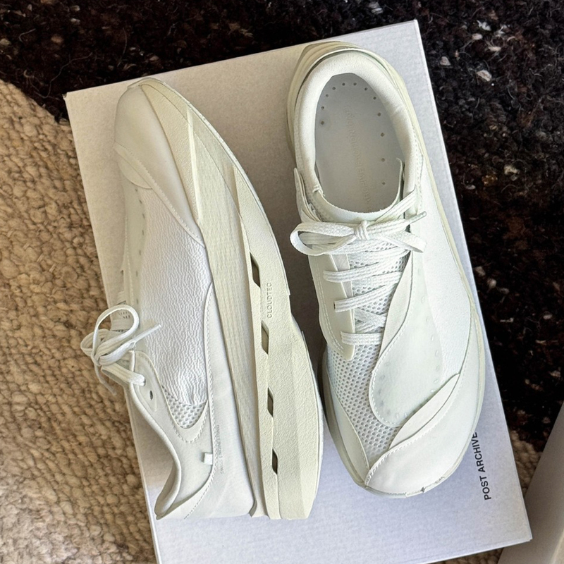 Co-Branded Asymmetrical Design Personalized Running Shoes for Men and Women, Breathable Cushioning Sports Shoes, Thick-Soled Height-Increasing White Casual Shoes Co-Branded Asymmetrical Design Personalized Running Shoes for Men and Women, Breathable Cushioning Sports Shoes, Thick-Soled Height-Increasing White Casual Shoes