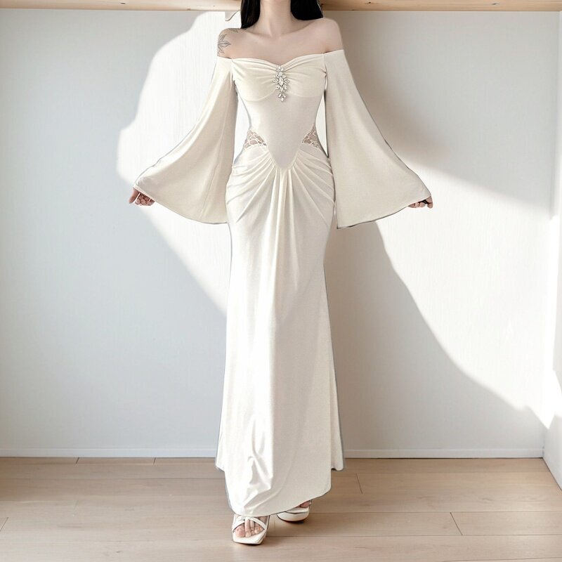 150kg Plus Size Women's Fashion Elegant Off-Shoulder Flare Sleeve Dress with Waist Cinching for Party and Evening Wear