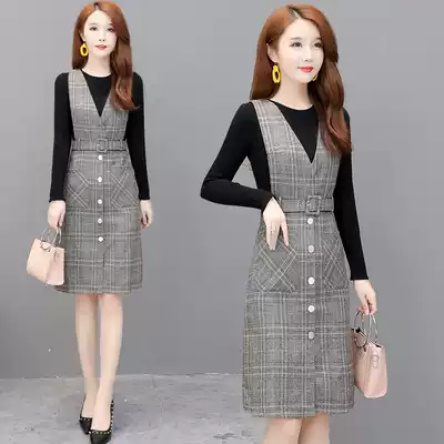 Plaid Knitted Dress Women 2021 Spring New Temperament Tender Fashion Sweater Holding Baby Bag Skirt Set