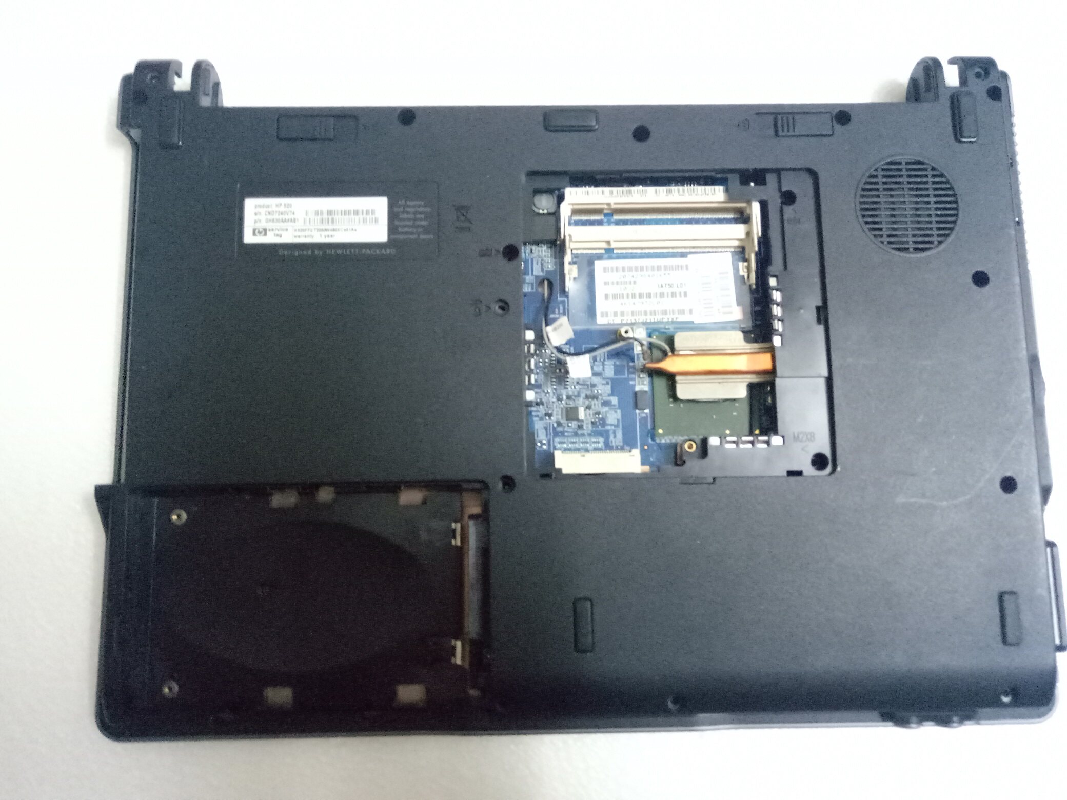 Hewlett-Packard hp 520 laptop computer b shell c shell d shell shell