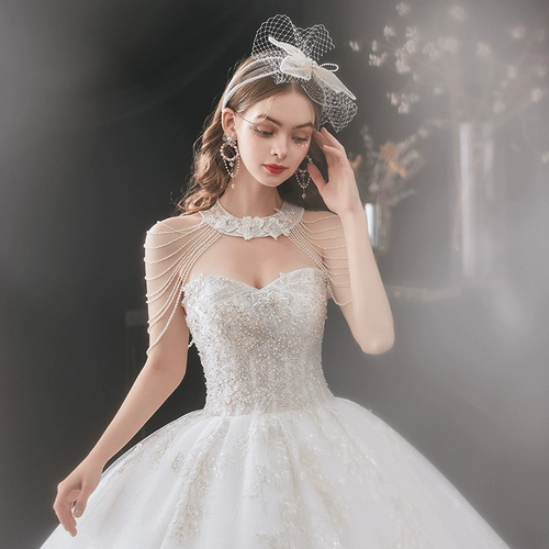 Свадьба 2021 Новая невеста темперамент проста и разблокирован, главный малый размер охватывает толстую руку и хвостовую роскошь