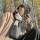 Autumn and winter atmospheric matching scarves for your boyfriend