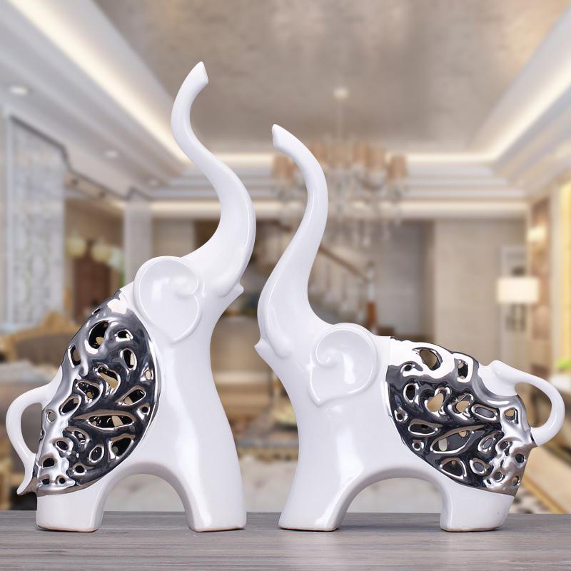 Modern ceramics hollow - out crafts are creative wine sitting room adornment household room TV cabinet decoration move