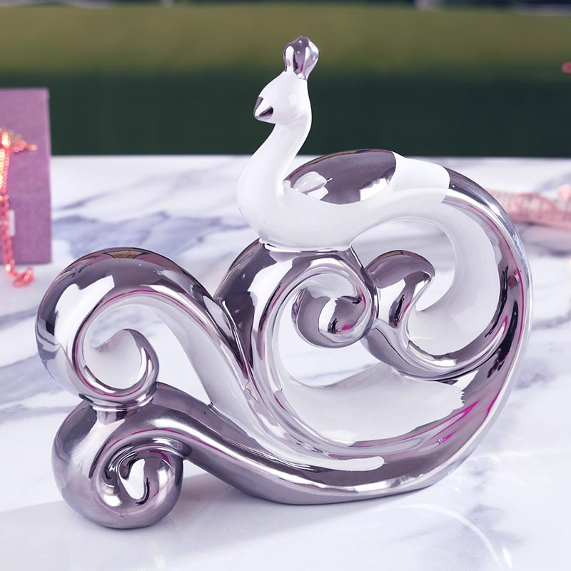 European household creative ceramic wine ark, adornment furnishing articles of modern living room electroplating process the peacock small ornament