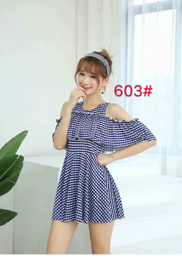 Áo tắm nữ Xiêm 603 Hàn Quốc bảo thủ lệch vai ống trên bụng nhỏ nước hoa sinh viên 2018 áo tắm kẻ sọc mới áo tắm liền thân