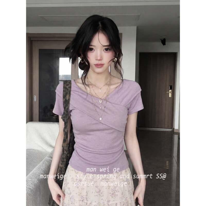 Purple Asymmetrical V-Neck Short-Sleeved T-Shirt for Women, 2026 Summer New Design, Stunning and Slimming, Fitted Shoulder Top