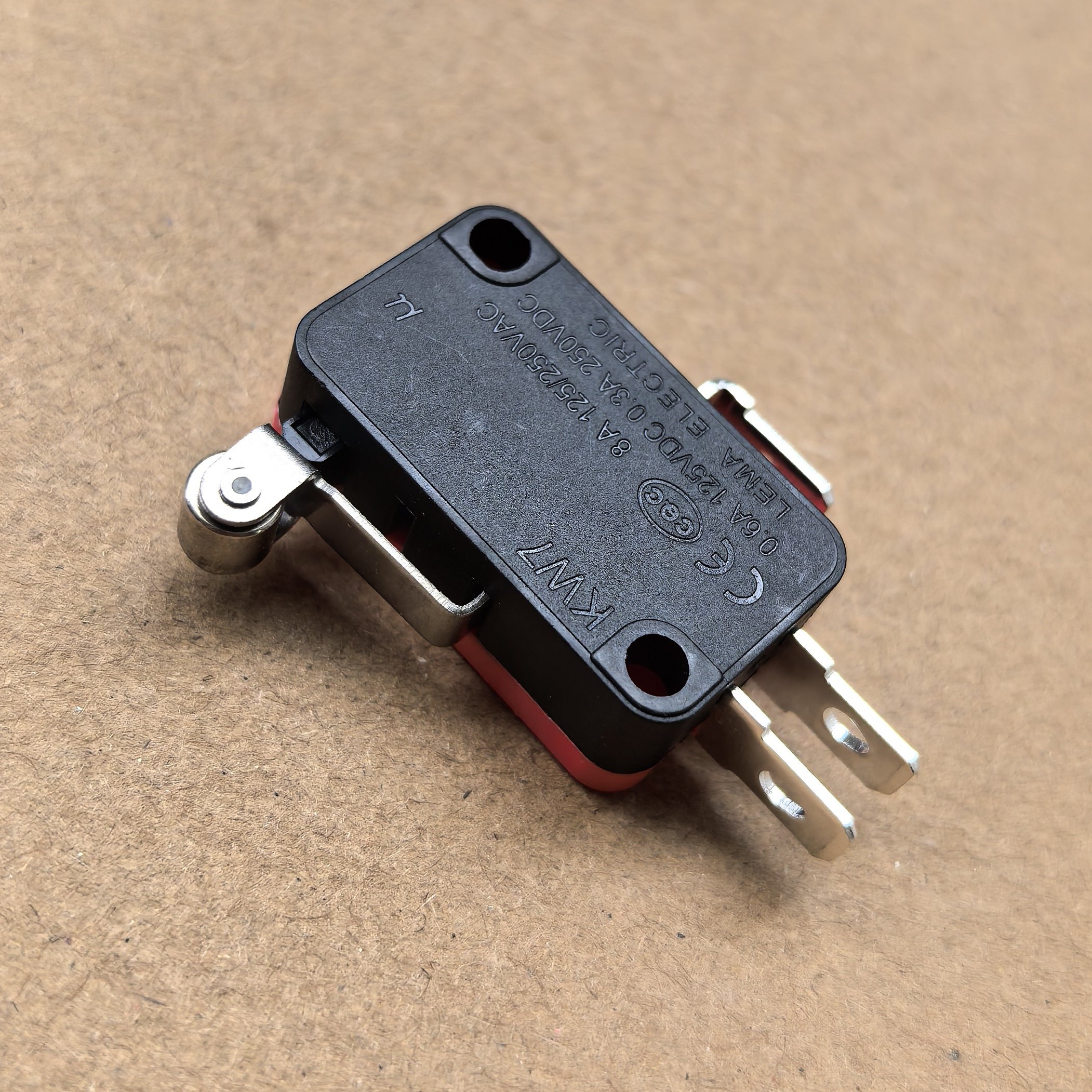 Lema Micro Switch Kw7-3 Small Self-Reset Travel Limit Switch 8A3 Feet One Open One Closed Silver Point