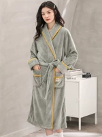 Трава зеленый гнилый цветок спящий халат