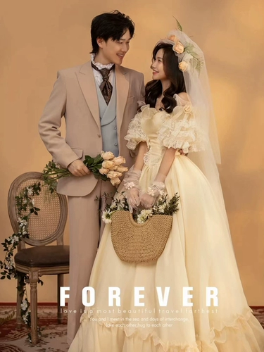 Фото тема свадебное платье 2022 Французская ретро -масляная живопись сад ветер