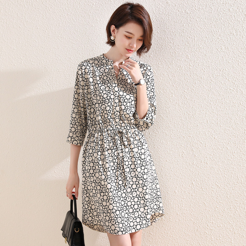 Crush Dress 2023 New Summer Soft Wind V Collect Waist Skin Skirt and Small Child Golden Small